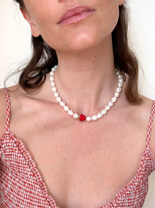 Raspberry choker