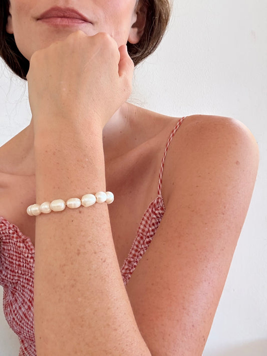 Pull-On Pearl Bracelet